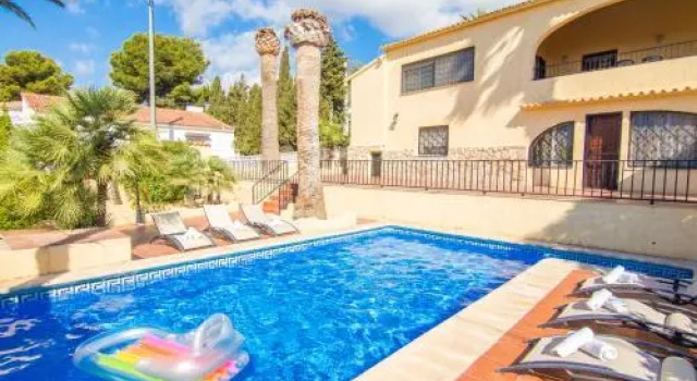 Abahana Villas Manuela, Забронировать Отель Отели Кальпе с бассейном, Бассейн