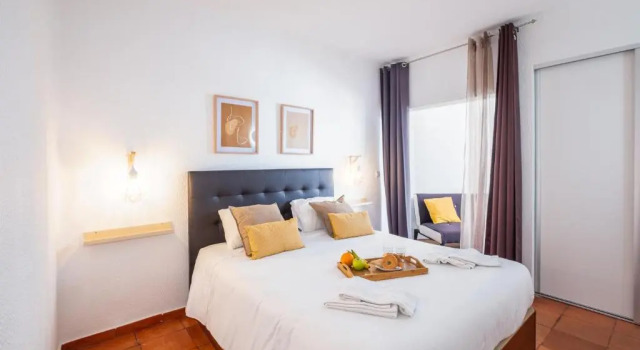 #065 Vila Magna Flat with Pool by Home Holidays