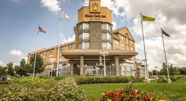 Monte Carlo Inn & Suites Downtown Markham, Varaa Hotelli  