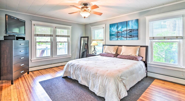 Cozy + Walkable Delmar Getaway w/ Fire Pit!, Prenota Hotel Delmar Stati Uniti