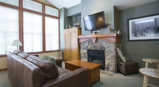 2310 - Two Bedroom Standard Eagle Springs East 2 Condo by RedAwning, Varaa Huoneisto Solitude 