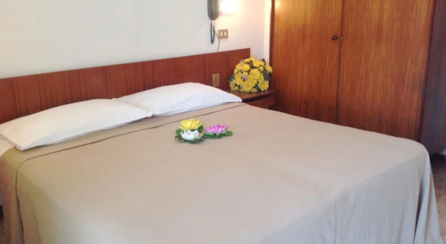 Hotel Ninfea Cattolica, Забронировать Отель Недорогие отели Каттолики, рядом с Аквариум Le Navi, недорого