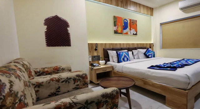 Номер Royal Vrinda Hotel