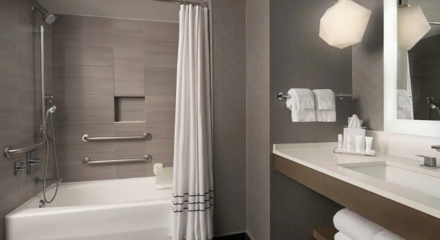 Двухместный номер Classic с балконом Warner Center Marriott Woodland Hills