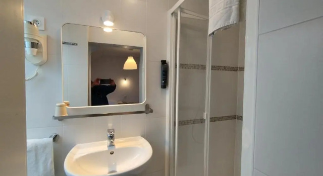 Четырёхместный номер Superior The Originals Access, Hotel Le Canter Saumur