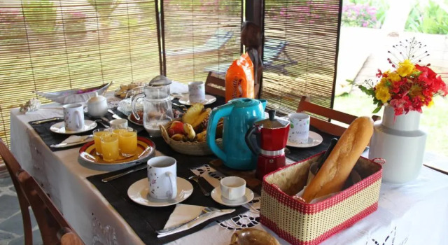 MADIROKELY HOUSE Nosy Be, Varaa Hotelli Madirokely 