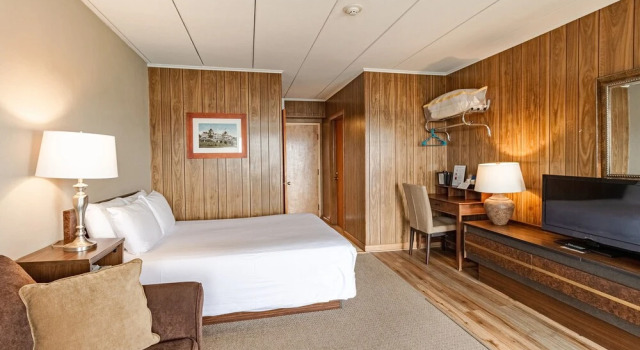 Двухместный номер Standard с балконом и с красивым видом из окна Half Moon Motel & Cottages