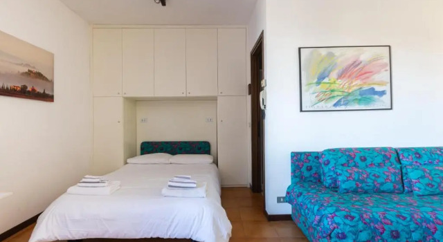 Mysa Properties - Lovely Studio between Lake and Castle, Забронировать Апартаменты/квартира Отели в центре Перледо, в центре