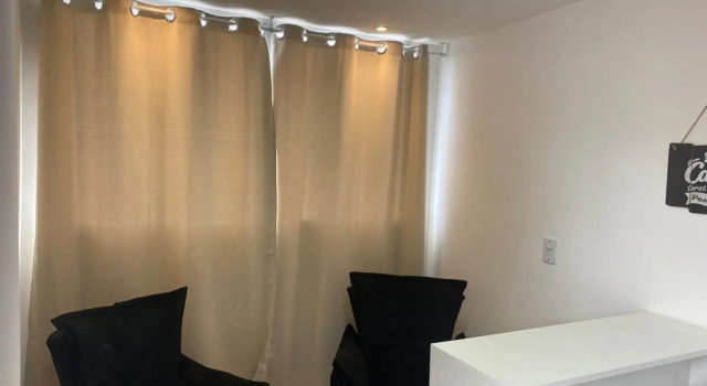 Loft container central c/ estacionamento, Забронировать Отель Отели Пелотас с парковкой, Парковка