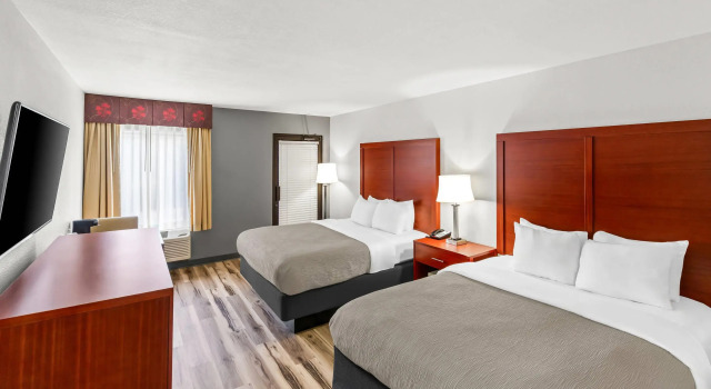 Четырёхместный номер Standard Quality Inn & Suites Richburg I-77
