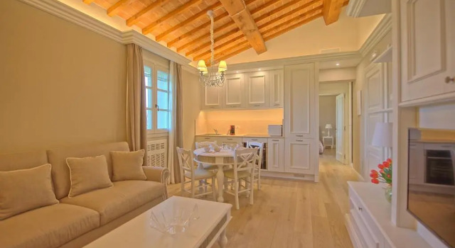 Il Sole di Vino by PosarelliVillas, Book Hotel Vinci 