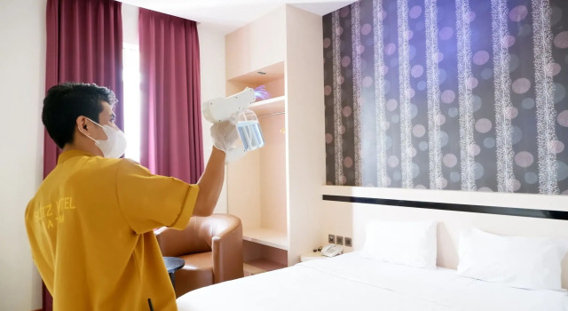 Blitz Hotel Batam Centre, Book Hotel Batam Center Batam, near Batam Centre Ferry Terminal