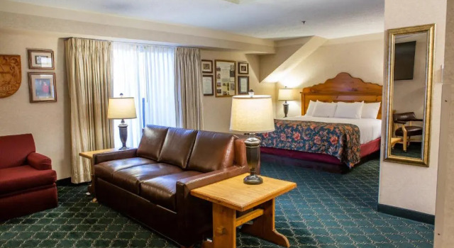 Люкс Bavarian Inn Lodge