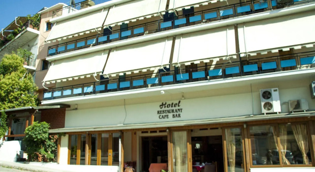Stavrodromi Hotel, Забронировать Отель Отели периферийной единицы Теспротия с парковкой, Парковка