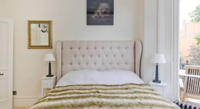 Cute 2-bed Chelsea Apartment