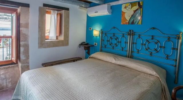 Номер Superior Hotel Henrys House