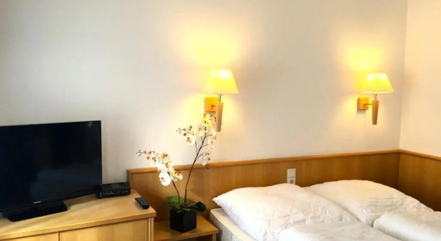 Fewo 1 im Haus Hühnergott Sellin - Ideal für Zwei, strandnah, Book Apartment Sellin Usedom
