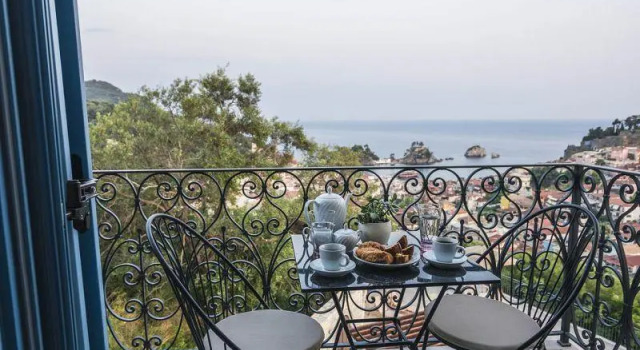 Двухместный номер Deluxe с балконом Elysium Living Parga