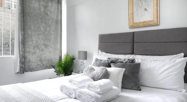 Shepherd's Bush Flat near Westfield, Забронировать Отель Отели Лондона 4 звезды, рядом с Станция метро Shepherds Bush, 4*