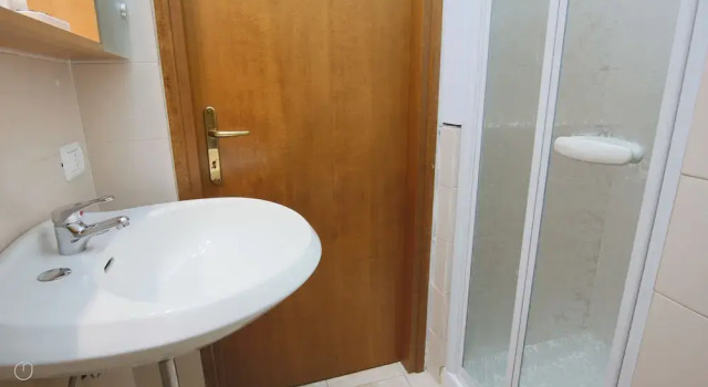 Piazza Campidoglio 3, Prenota Appartamento Hotel a Como con parcheggio, Parcheggio