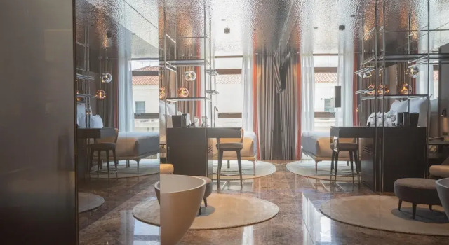 Двухместный номер Premium Adia Aluma Athens, Curio Collection By Hilton