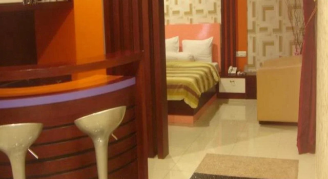 Golden Harvest Hotel, Buchen Sie Hotel 3-Sterne-Hotels in Jambi, 3*