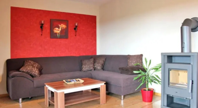 kleines Ferienhaus am Feldrand