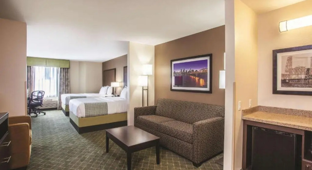 Двухместный люкс La Quinta by Wyndham Portland Airport