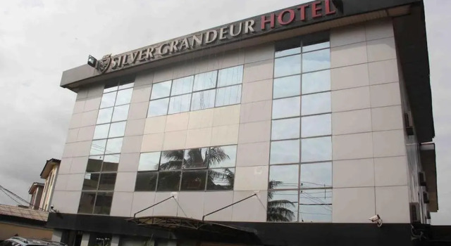 Номер Executive Silver Grandeur Hotel