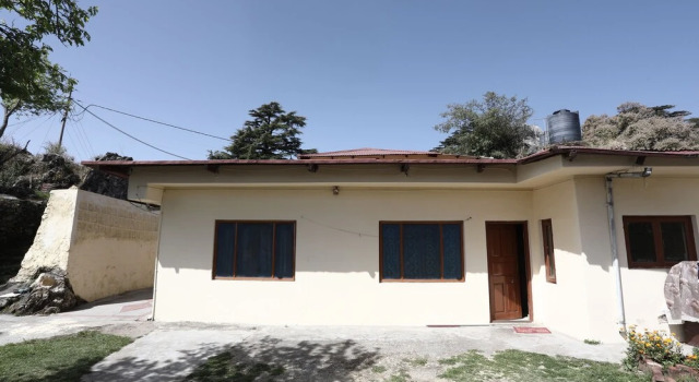 Двухместный номер Standard OYO 12437 Home Valley View 2BHK Villa Gun Hill
