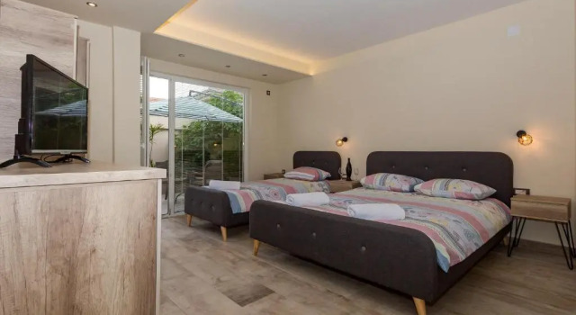 Студия с балконом Bitrak Guest House