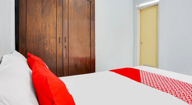 Camera Deluxe OYO 91926 Serayu Sumbersari Homestay
