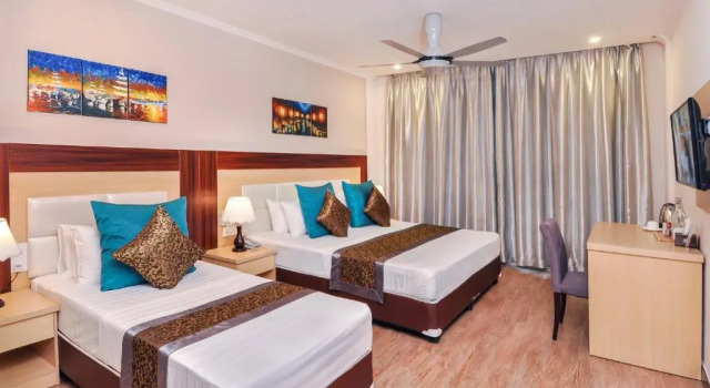 Трёхместный номер Standard с красивым видом из окна Triton Beach Hotel & Spa