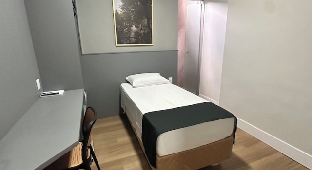 Номер Standard B.Hotel Economy 888