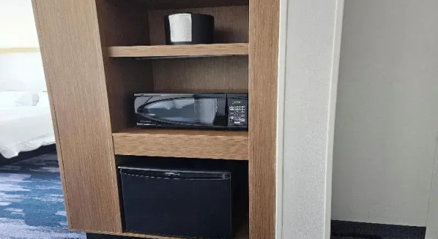 Люкс с красивым видом из окна Fairfield Inn & Suites By Marriott Duluth Waterfront