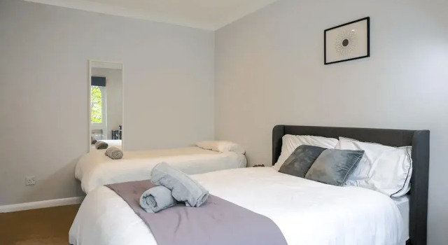Apartmentsleeps3-balcony-valleyview-parking, Varaa Huoneisto Asunnot kohteessa Merseyside, Huoneisto