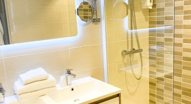 Полулюкс Auberge Des Pins