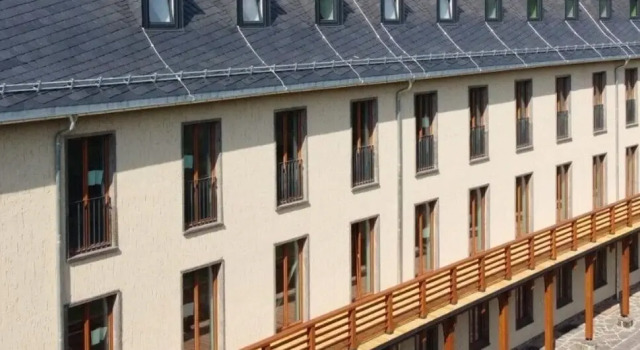 Pawlow Hotel, Забронировать Отель  