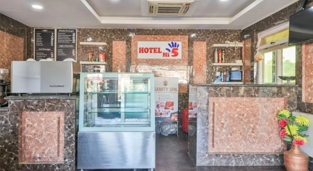 Oyo 707 Hotel Lemon Tree, Забронировать Отель Асуиннатх 