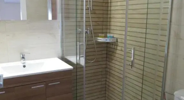 Albergue El Encuentro, Забронировать Хостел Отели La Vera с парковкой, Парковка