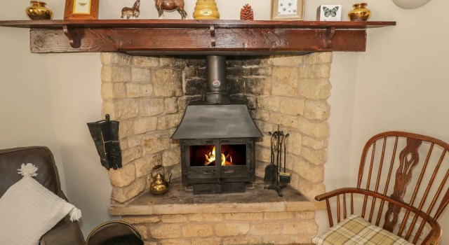 Bumble Cottage, Varaa Lomakoti Mökit kohteessa Merseyside, Mökki