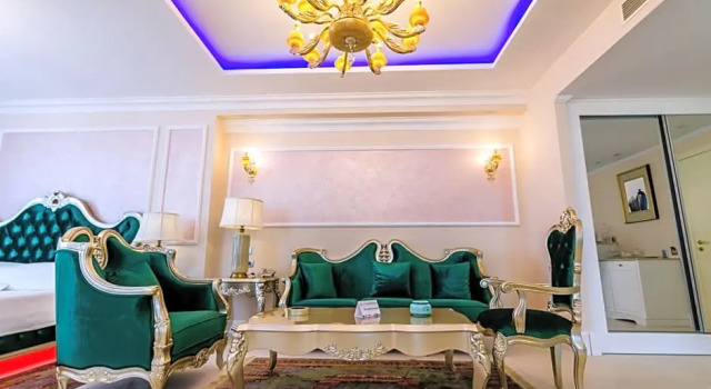 Апартаменты с видом на море Phoenicia Royal Hotel