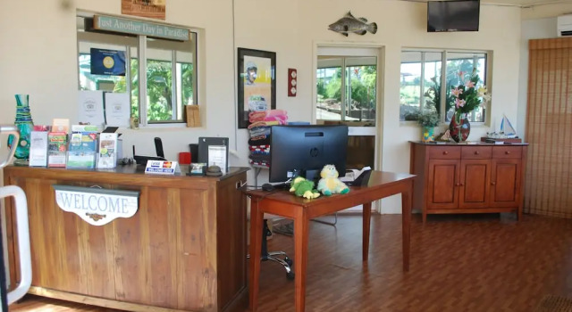 Rainforest Motel, Buchen Sie Motel Hotels in Queensland mit Parkplatz, Parkplätze