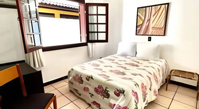 Casa com piscina em Acapulco Guarujá SP3, Забронировать Вилла Коттеджи Гуаружа, Коттедж