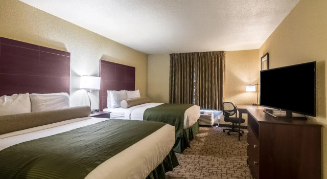 Четырёхместный номер Standard Cobblestone Inn & Suites - Lakin