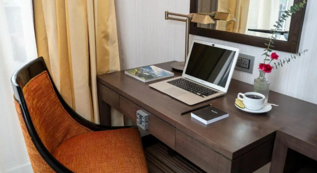 Номер Superior Silk Path Hotel Hanoi