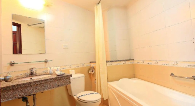 Номер Standard Hanoi Luxury Hotel
