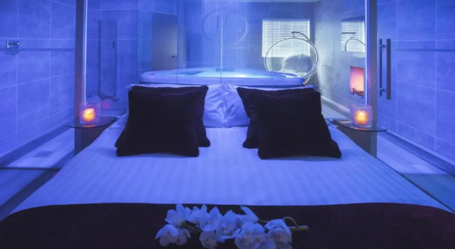 Aphrodites Group - Luxury Hot Tub Suites in Central Lake District, Забронировать Отель Бизнес-отели Англии, 4* 5*