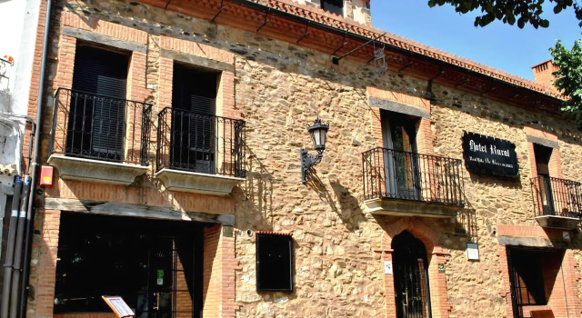 Hotel Villa de Berzocana, Buchen Sie Hotel Berzocana 