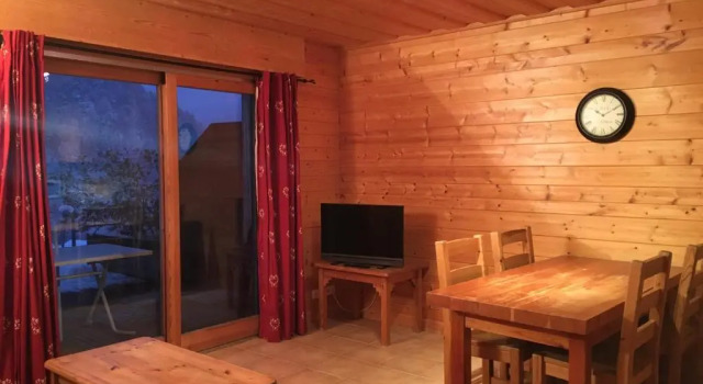 Chalet des Cascades, Забронировать Шале Виллы Овернь-Рона-Альпы, Вилла